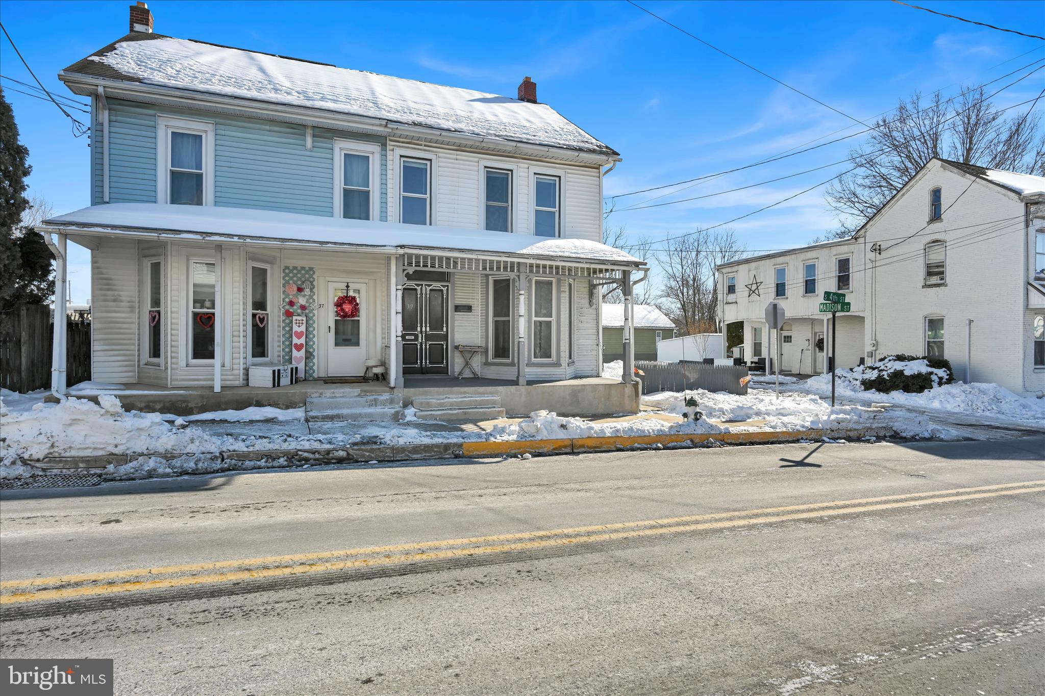 39 South 4th Street Denver, PA 17517 - Photo 3 of 34 Exterior Front