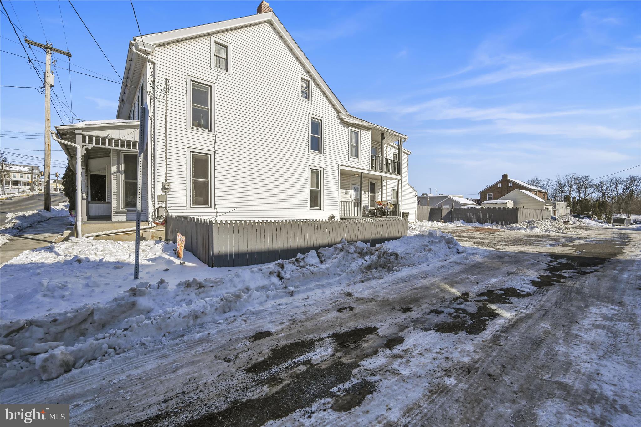 39 South 4th Street Denver, PA 17517 - Photo 33 of 34 Exterior Side