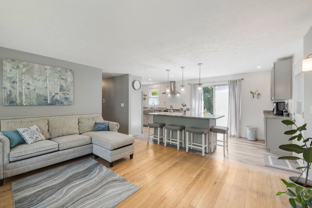 853 Sandwich Road Falmouth, MA 02536 - Photo 12 of 28 Gallery Image 12