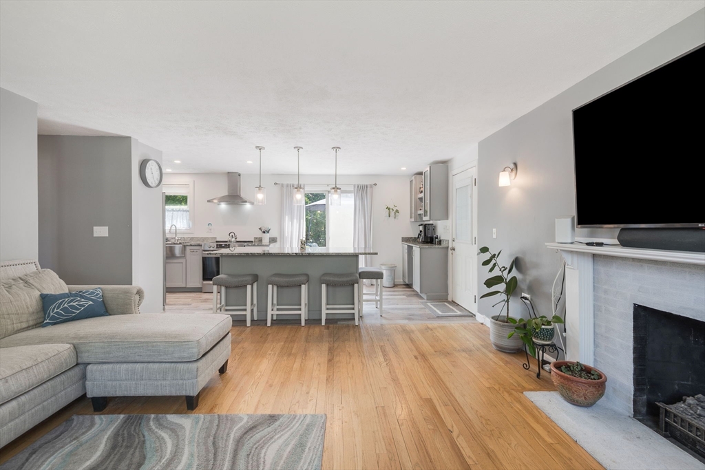 853 Sandwich Road Falmouth, MA 02536 - Photo 15 of 28 Gallery Image 15