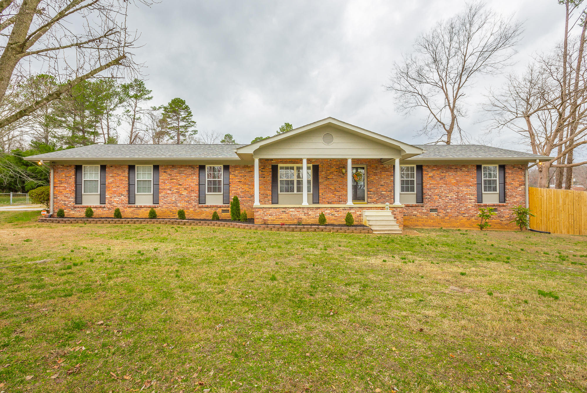 2211 Mae Dell Road Chattanooga, TN 37421 - Photo 1 of 1 Welcome home!