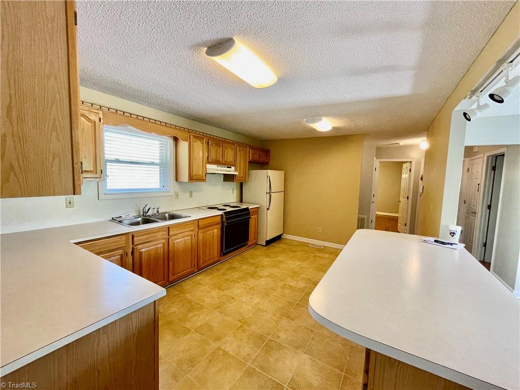 686 Fuller Mill Road Thomasville, NC 27360 - Photo 11 of 24