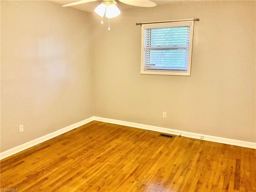 686 Fuller Mill Road Thomasville, NC 27360 - Photo 17 of 24 3rd Bedroom