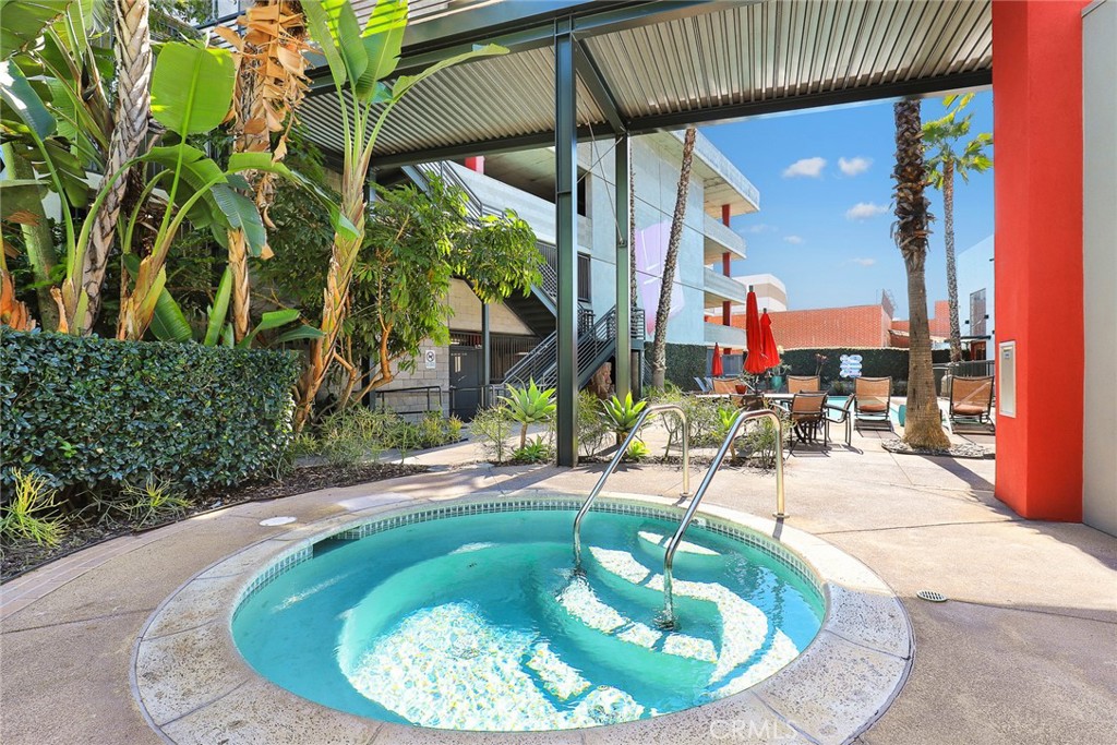 420 San Pedro Street, Unit 427 Los Angeles, CA 90013 - Photo 30 of 42 a view of a house with swimming pool