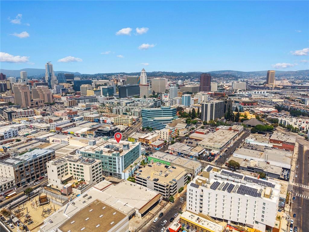 420 San Pedro Street, Unit 427 Los Angeles, CA 90013 - Photo 36 of 42 a view of a city