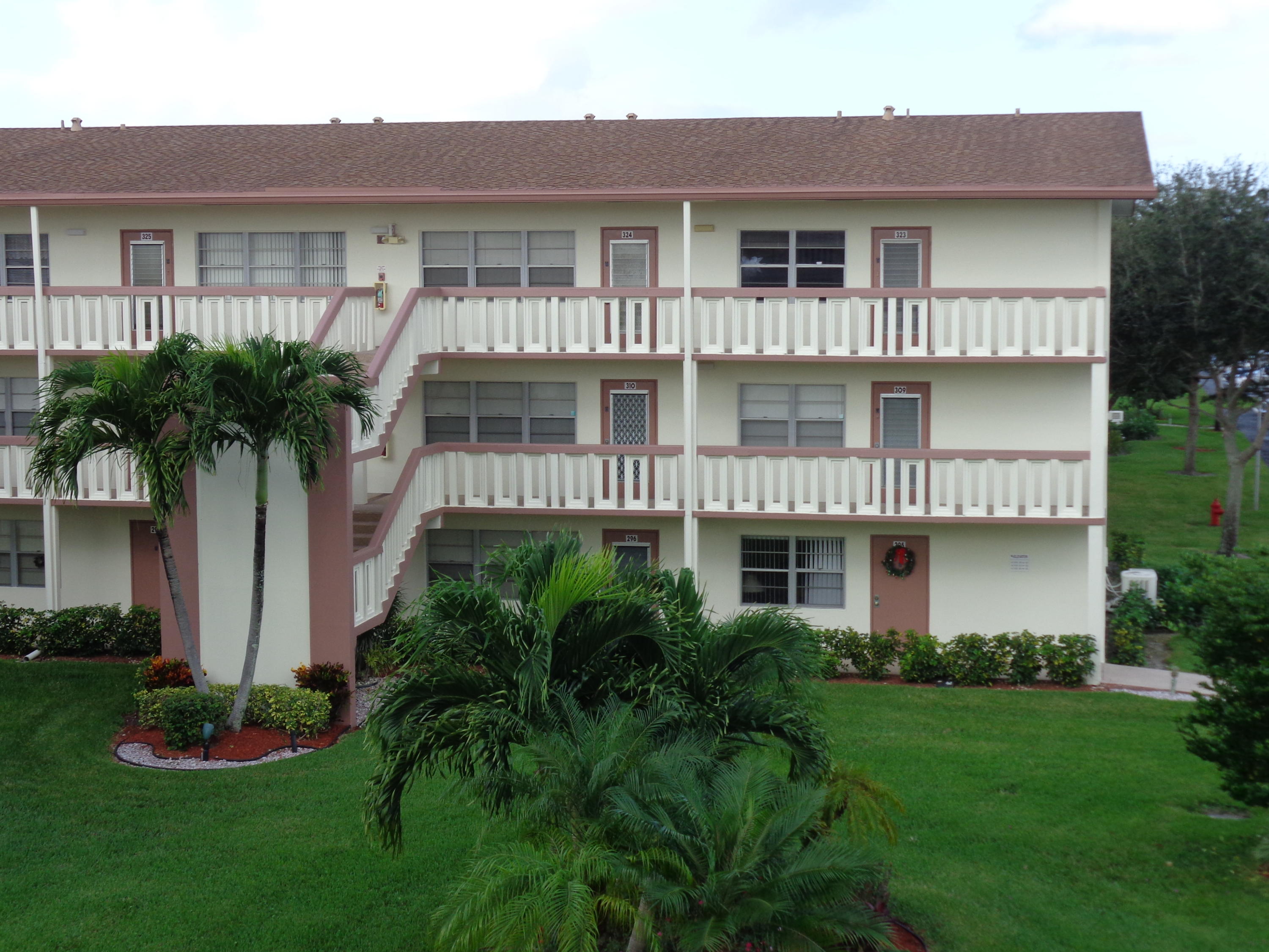 323 Preston F, Unit H Boca Raton, FL 33434 - Photo 1 of 11 Exterior