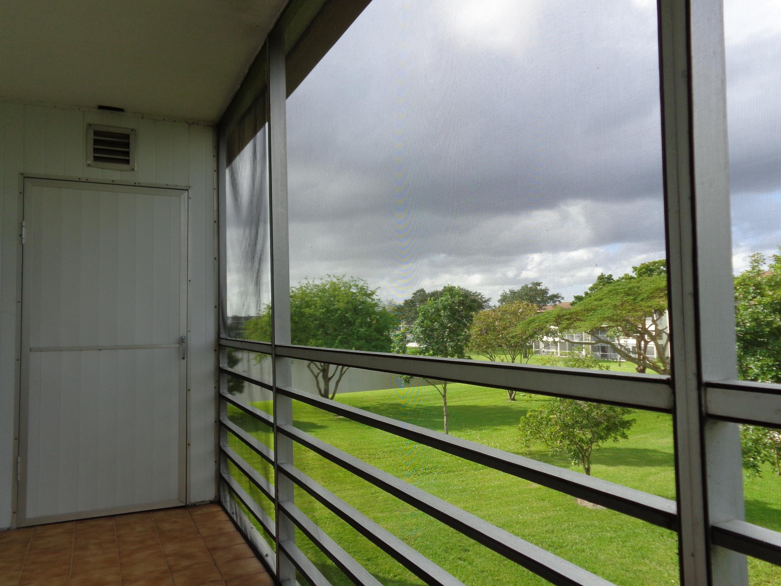323 Preston F, Unit H Boca Raton, FL 33434 - Photo 2 of 11 View/Paito