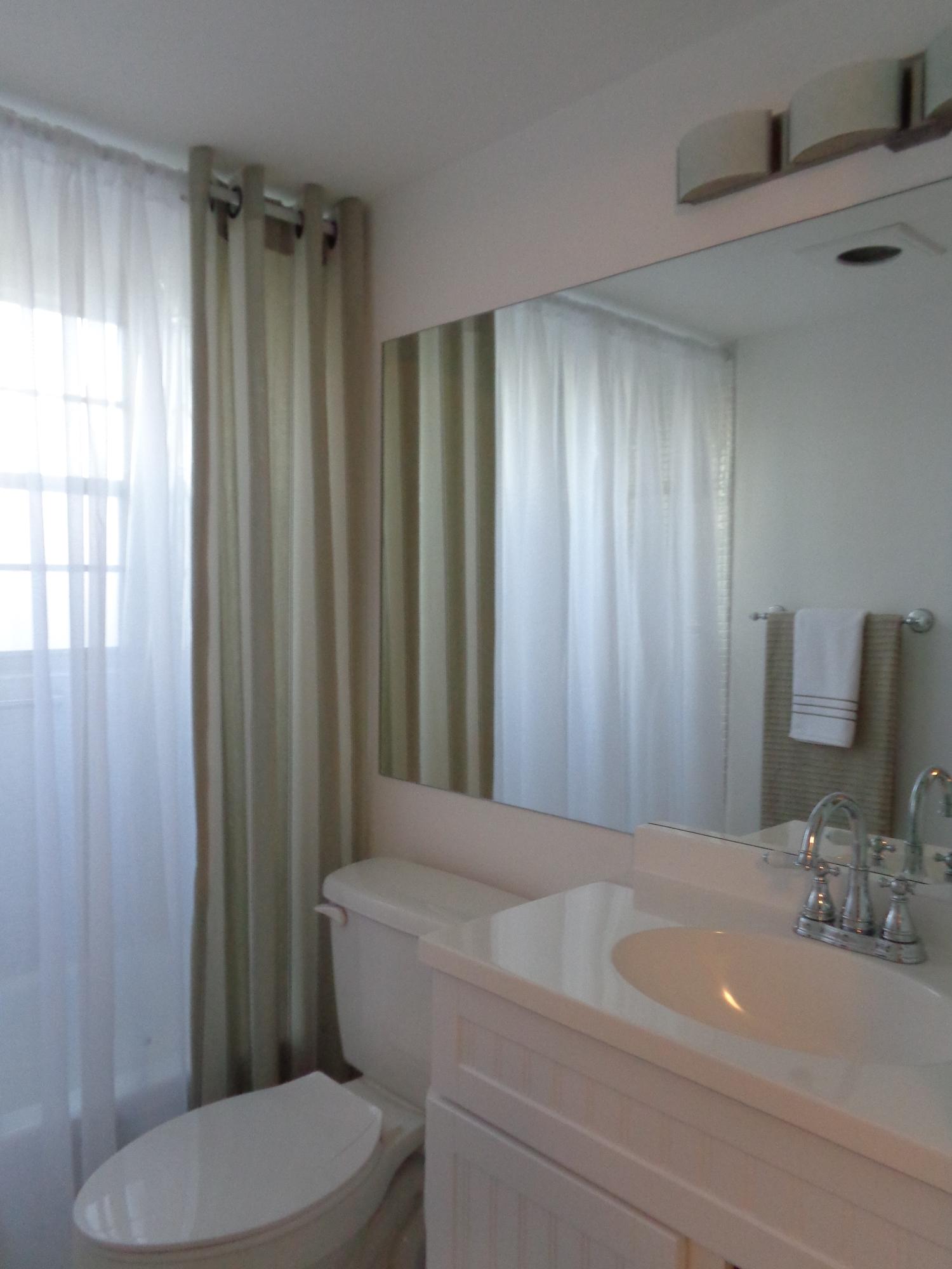 323 Preston F, Unit H Boca Raton, FL 33434 - Photo 6 of 11 Bath B