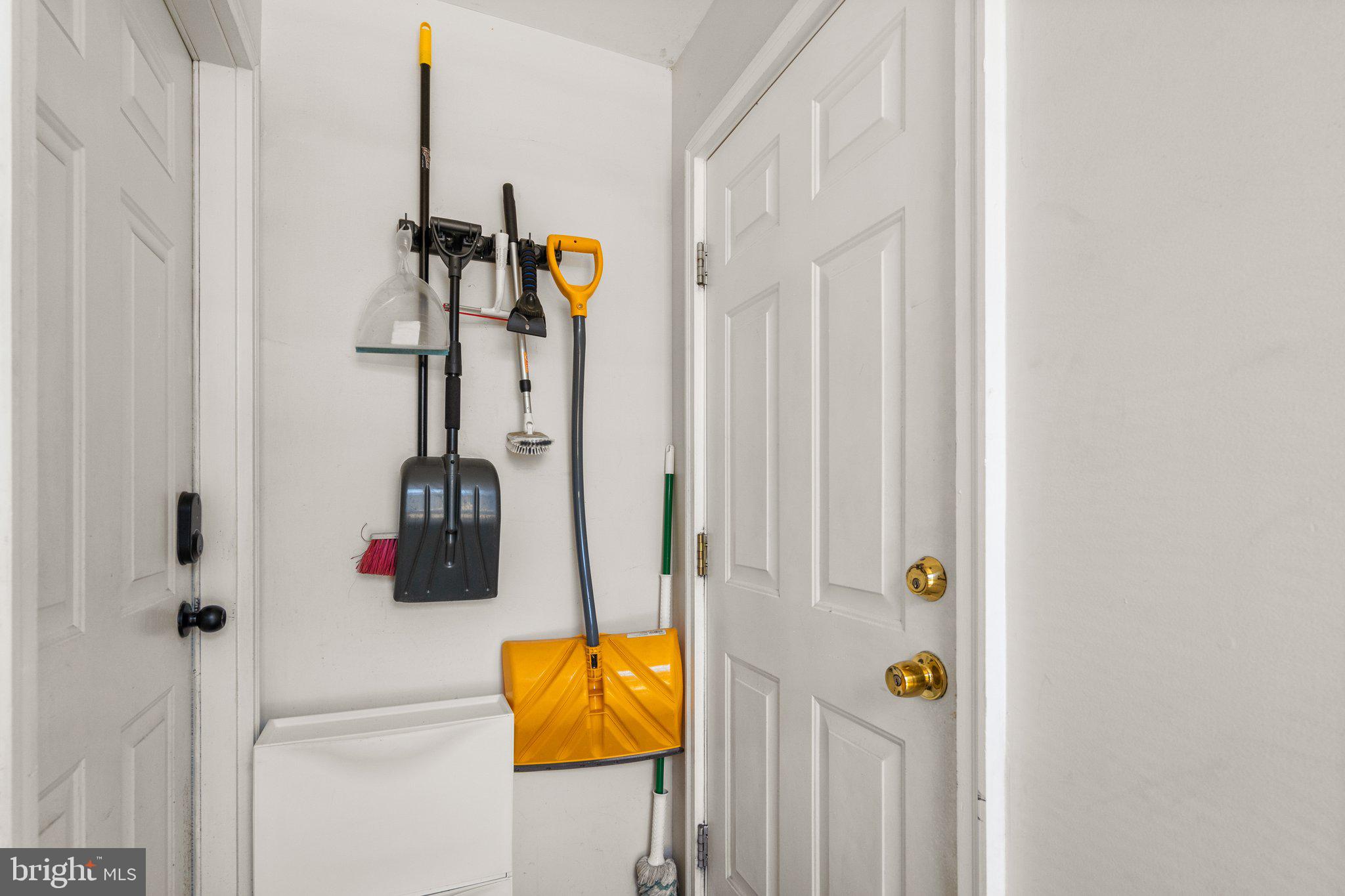1658 West Virginia Avenue Northeast, Unit 101 Washington, DC 20002 - Photo 20 of 29 a bathroom with a tub and sink