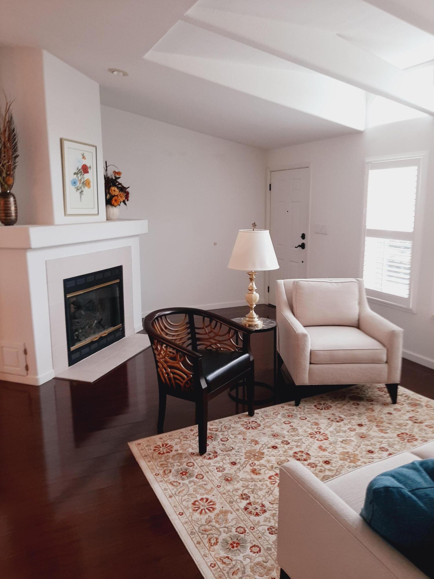 333 Old Mill Road, Unit 73 Santa Barbara, CA 93110 - Photo 11 of 26 Living Room