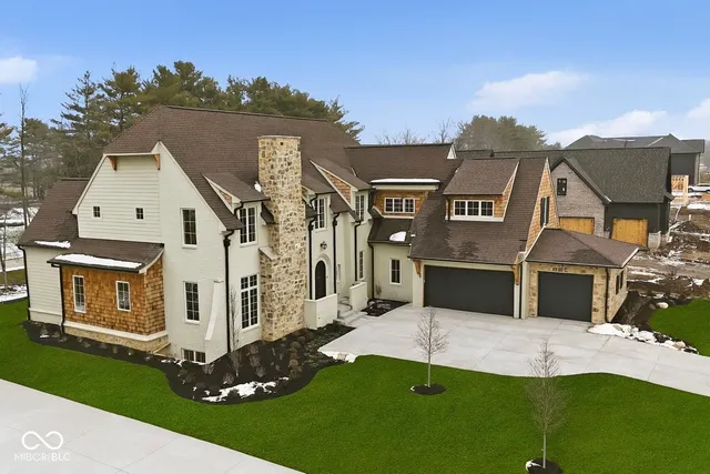 $2,395,000 | 10840 Dartmoor Court, Zionsville, IN 46077