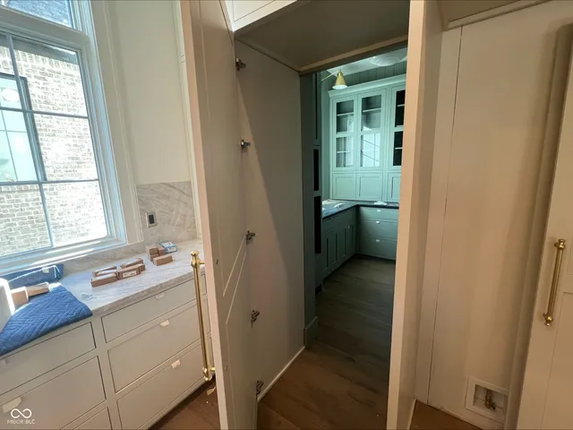 $2,395,000 | 10840 Dartmoor Court, Zionsville, IN 46077