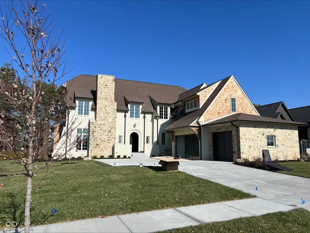 $2,395,000 | 10840 Dartmoor Court, Zionsville, IN 46077
