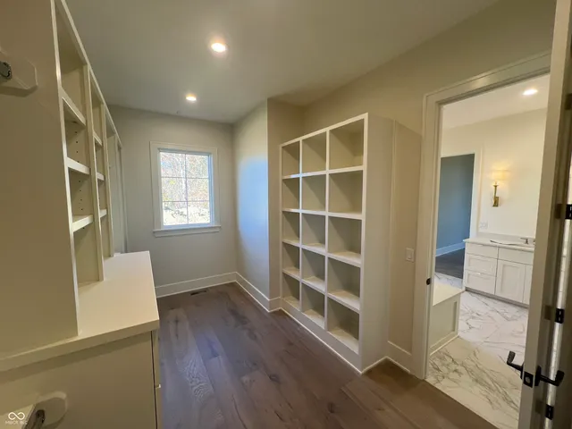 $2,395,000 | 10840 Dartmoor Court, Zionsville, IN 46077