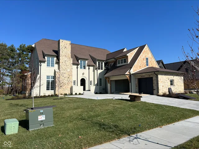 $2,395,000 | 10840 Dartmoor Court, Zionsville, IN 46077