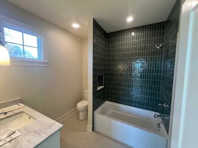 $2,395,000 | 10840 Dartmoor Court, Zionsville, IN 46077