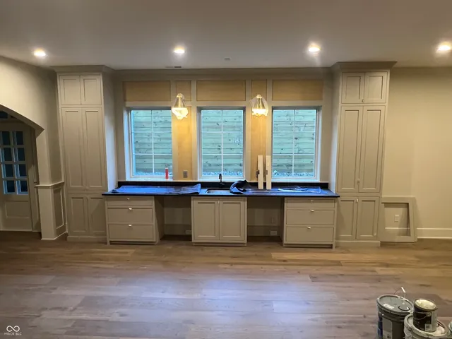 $2,395,000 | 10840 Dartmoor Court, Zionsville, IN 46077