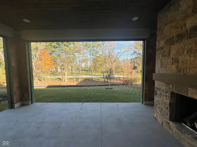 $2,395,000 | 10840 Dartmoor Court, Zionsville, IN 46077