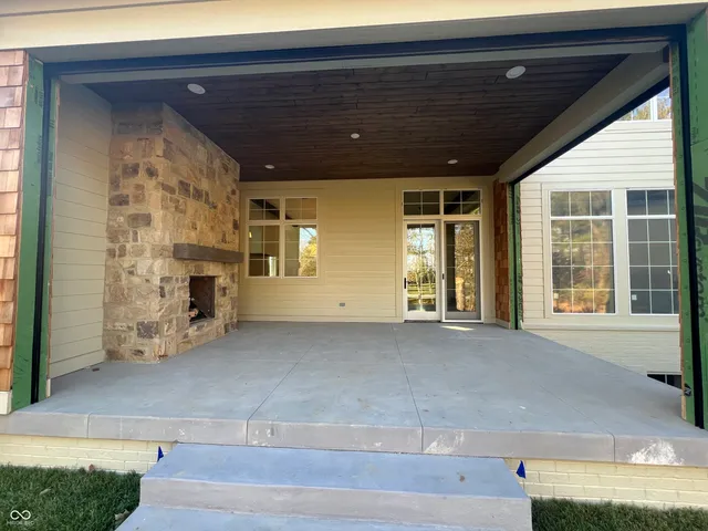 $2,395,000 | 10840 Dartmoor Court, Zionsville, IN 46077