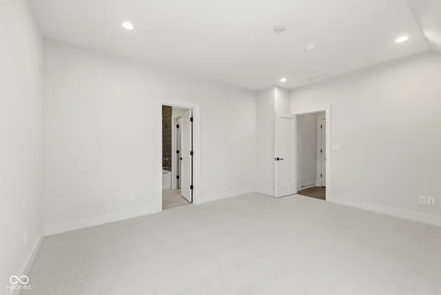 $2,395,000 | 10840 Dartmoor Court, Zionsville, IN 46077