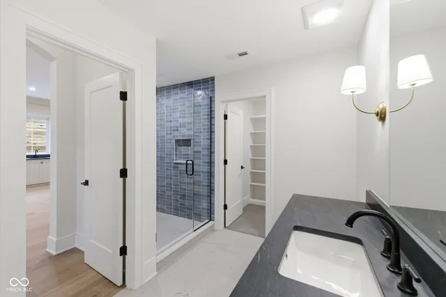 $2,395,000 | 10840 Dartmoor Court, Zionsville, IN 46077