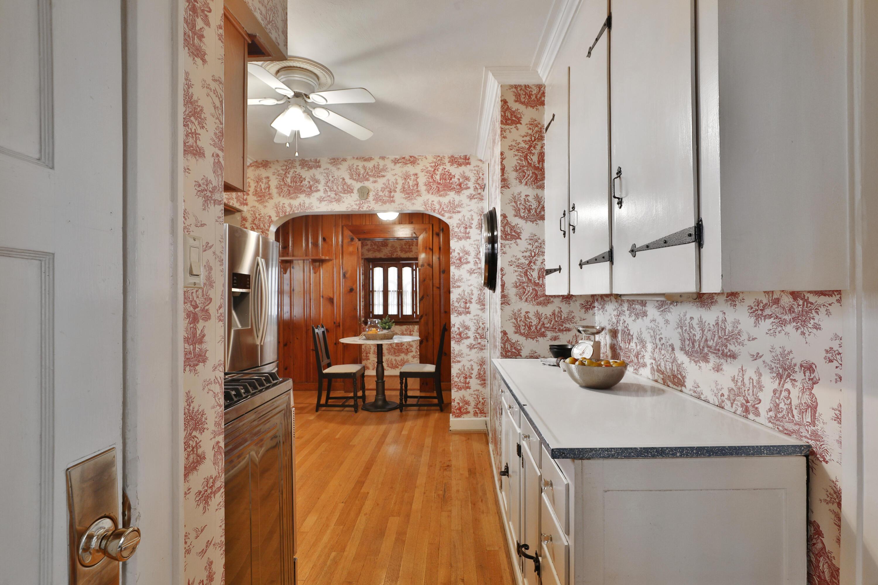 232 Brighton Road Columbus, OH 43202 - Photo 16 of 44 Kitchen