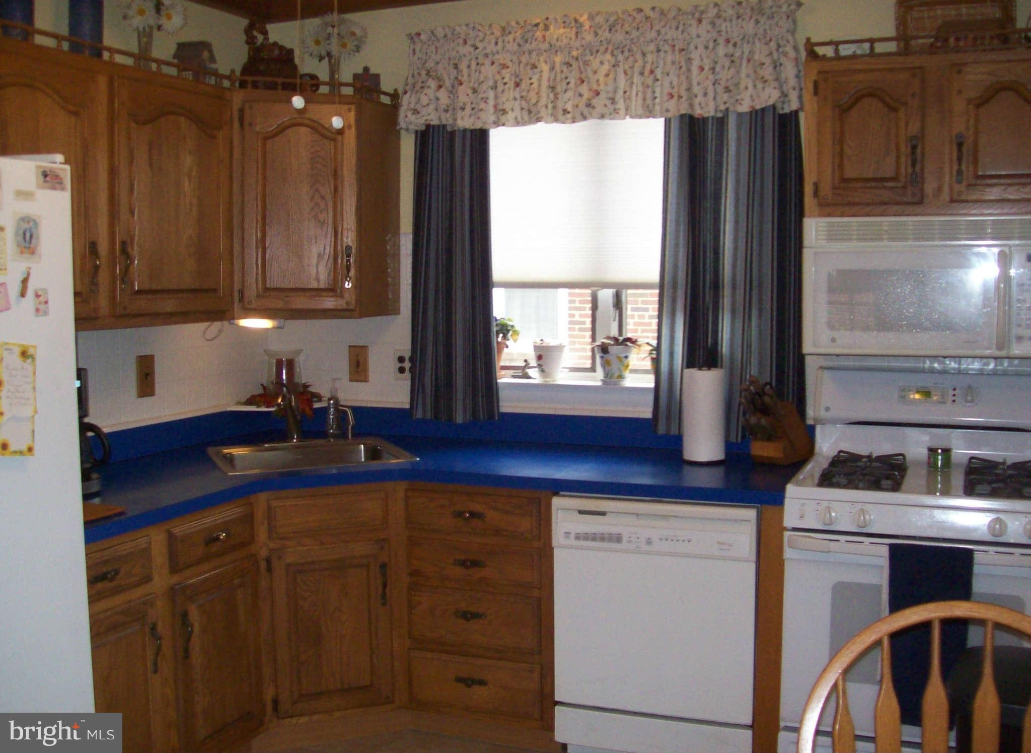 2905 Alden Road Baltimore, MD 21234 - Photo 10 of 28 Kitchen