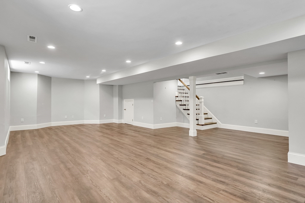 31 Kappius Path Newton, MA 02459 - Photo 27 of 36 Gallery Image 27