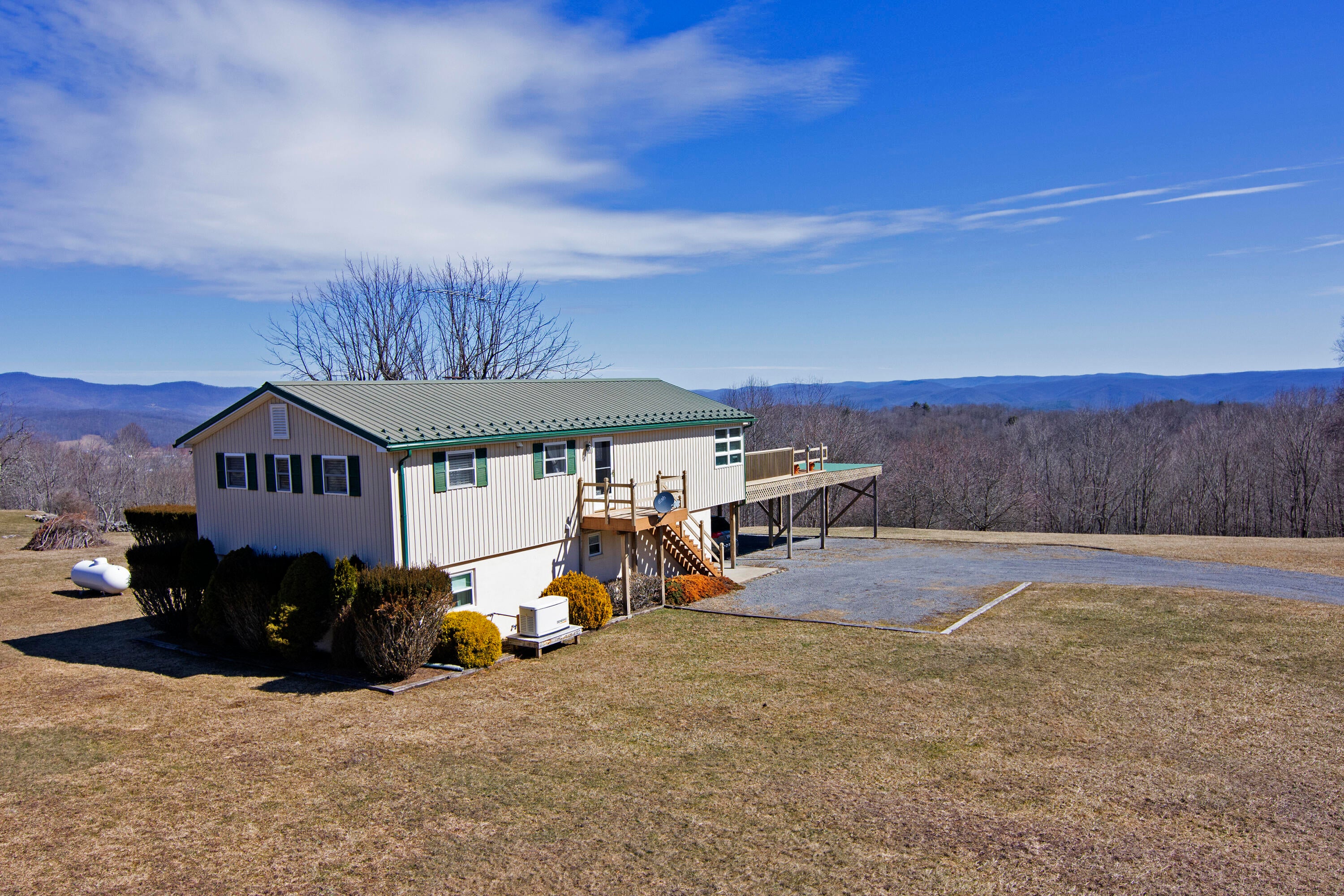 1399 Russell Scott Road Hillsboro, WV 24946 - Photo 20 of 92 Gallery Image 20