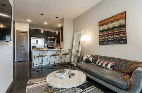 $1,435 | 1111 North Durham Drive, Unit 421, Houston, TX 77008