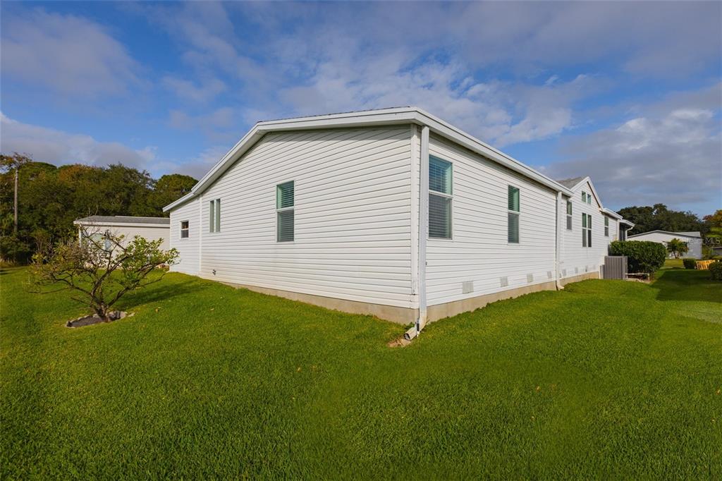 606 Mooring Lane Edgewater, FL 32141 - Photo 32 of 48