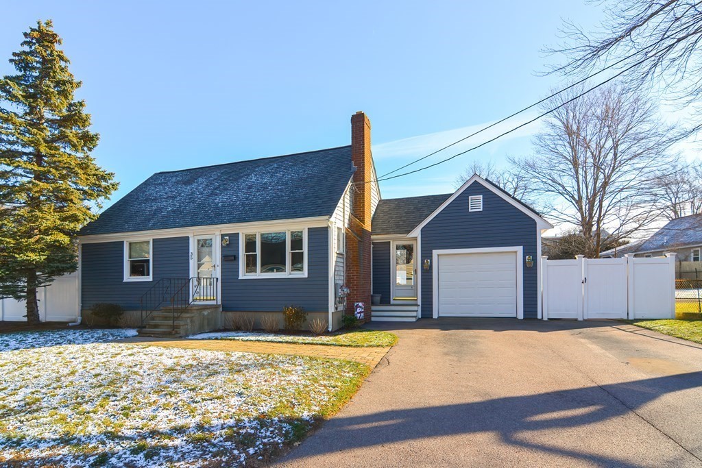 35 Colasanti Road Weymouth, MA 02191 - Photo 2 of 39 a front view of a house with a yard