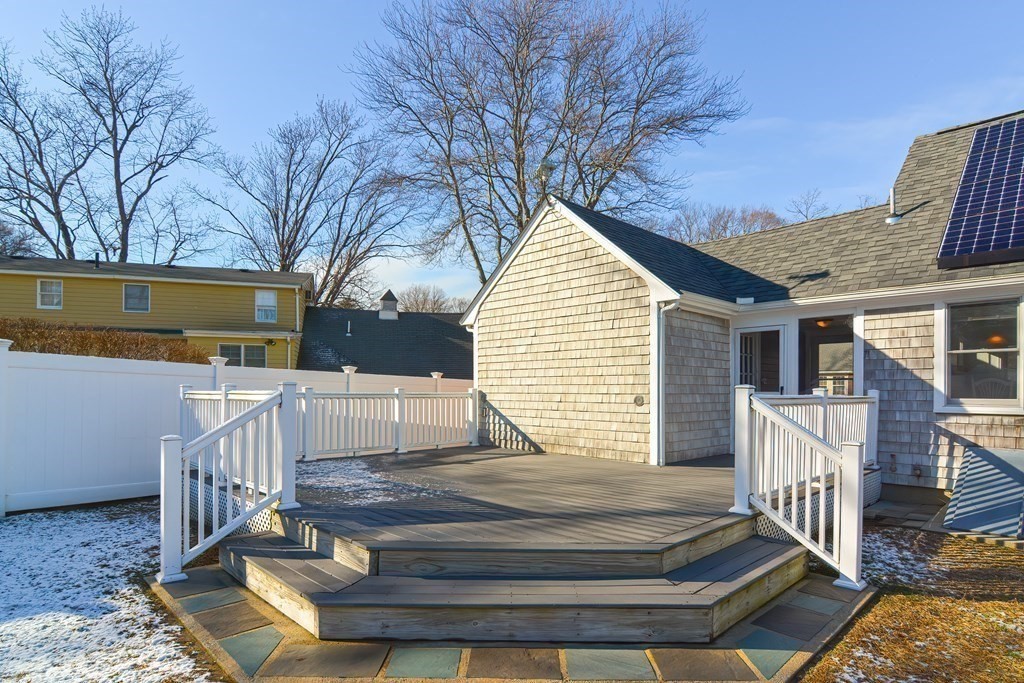 35 Colasanti Road Weymouth, MA 02191 - Photo 32 of 39