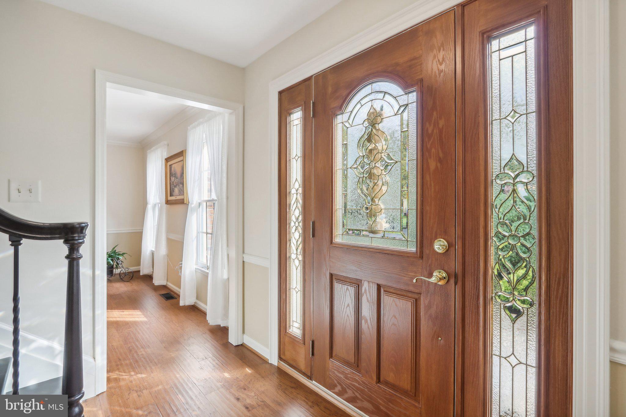 23 Abington Road Mount Laurel, NJ 08054 - Photo 13 of 75 Warm and welcoming Foyer