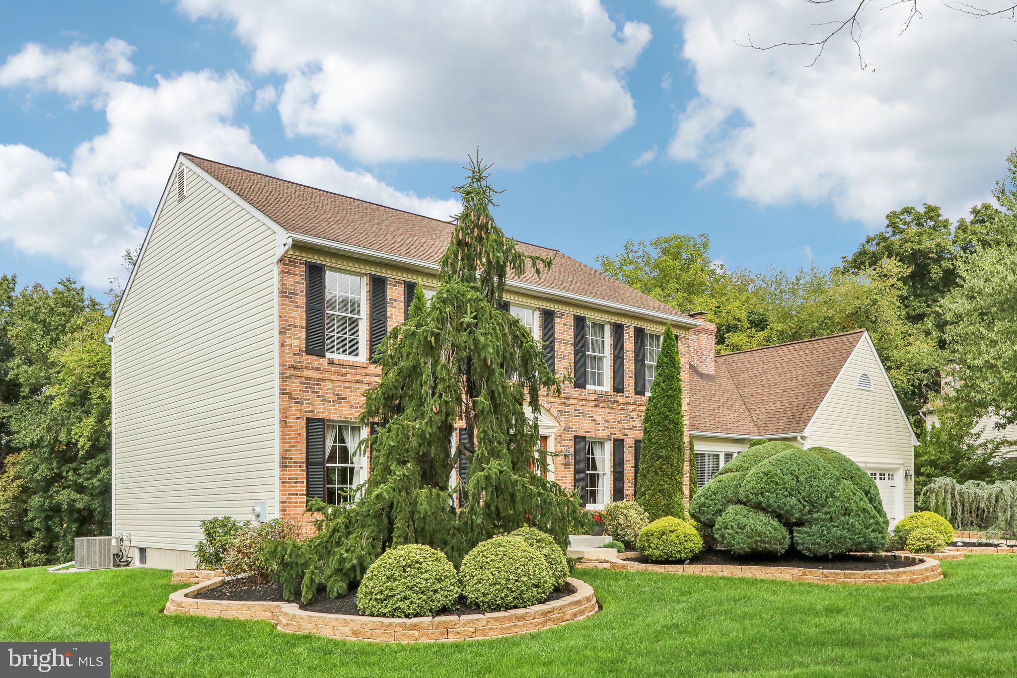 23 Abington Road Mount Laurel, NJ 08054 - Photo 5 of 75 Eye catching lush landscaping & hardscaping