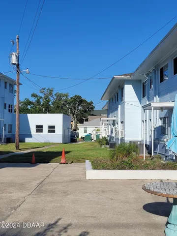 $1,149 | 500 South Beach Street, Unit J4, Daytona Beach, FL 32114