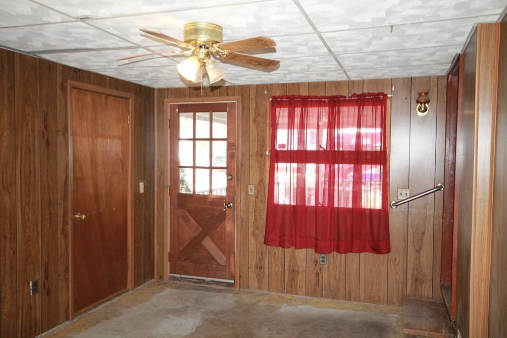 280 Dwight Road Springfield, MA 01108 - Photo 3 of 21 a view of a interior of the house