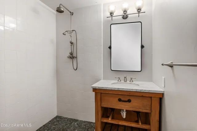 $2,300,000 | 130 Cedar Shoals Road, Sagle, ID 83860