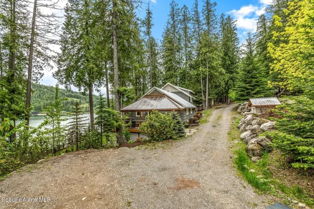$2,300,000 | 130 Cedar Shoals Road, Sagle, ID 83860