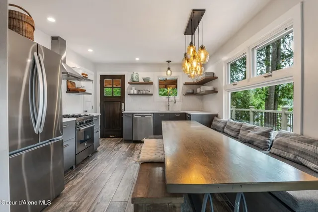 $2,300,000 | 130 Cedar Shoals Road, Sagle, ID 83860