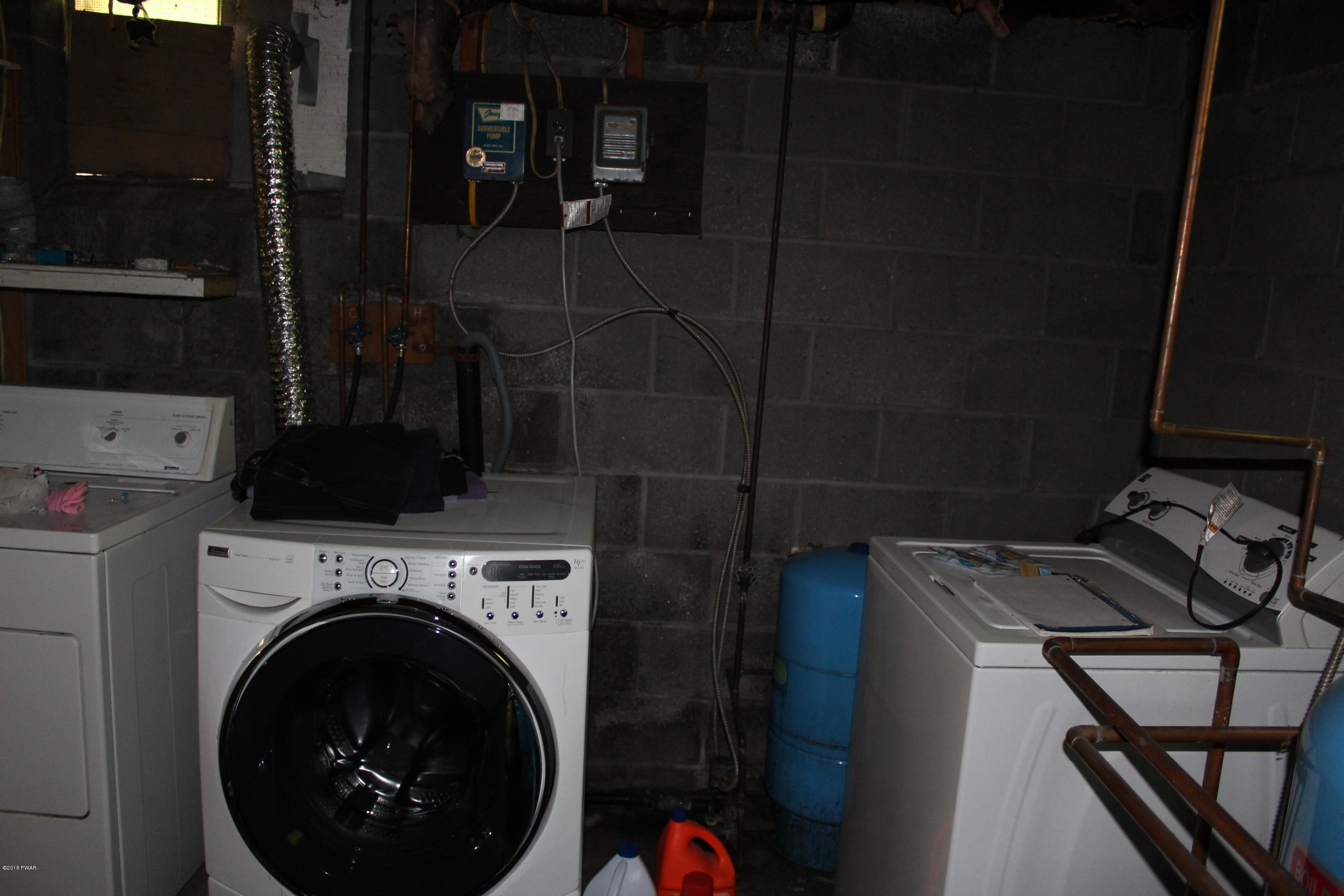 213 Mid Valley Road Lake Ariel, PA 18436 - Photo 19 of 21 appliances
