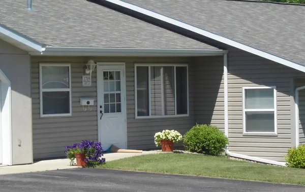 $1,336 | 1709 Sheridan Avenue, Unit 30, Montevideo, MN 56265