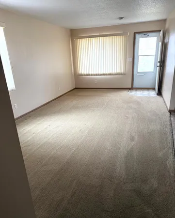 $1,336 | 1709 Sheridan Avenue, Unit 30, Montevideo, MN 56265