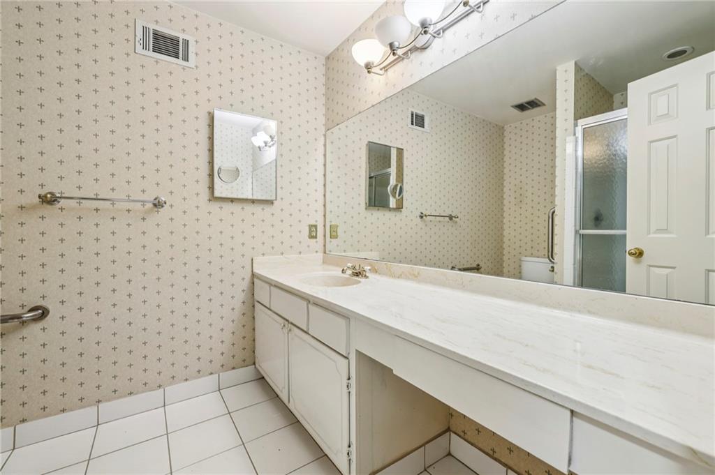 4545 Wieuca Road Northeast, Unit 14 Atlanta, GA 30342 - Photo 19 of 24