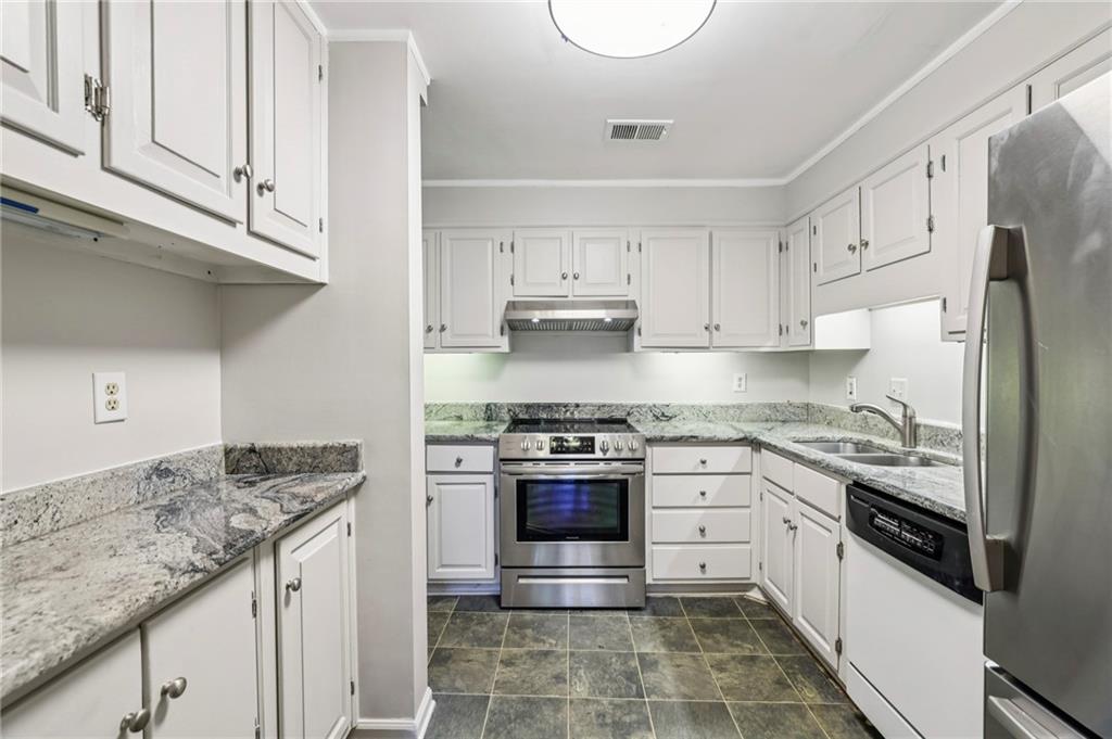 4545 Wieuca Road Northeast, Unit 14 Atlanta, GA 30342 - Photo 5 of 24
