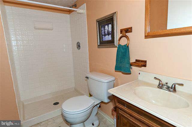 7923 Chipper Road Baltimore, MD 21244 - Photo 20 of 30 Bath