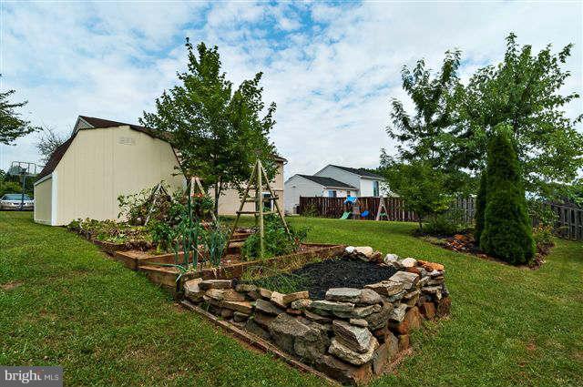 7923 Chipper Road Baltimore, MD 21244 - Photo 26 of 30 Exterior (Rear)