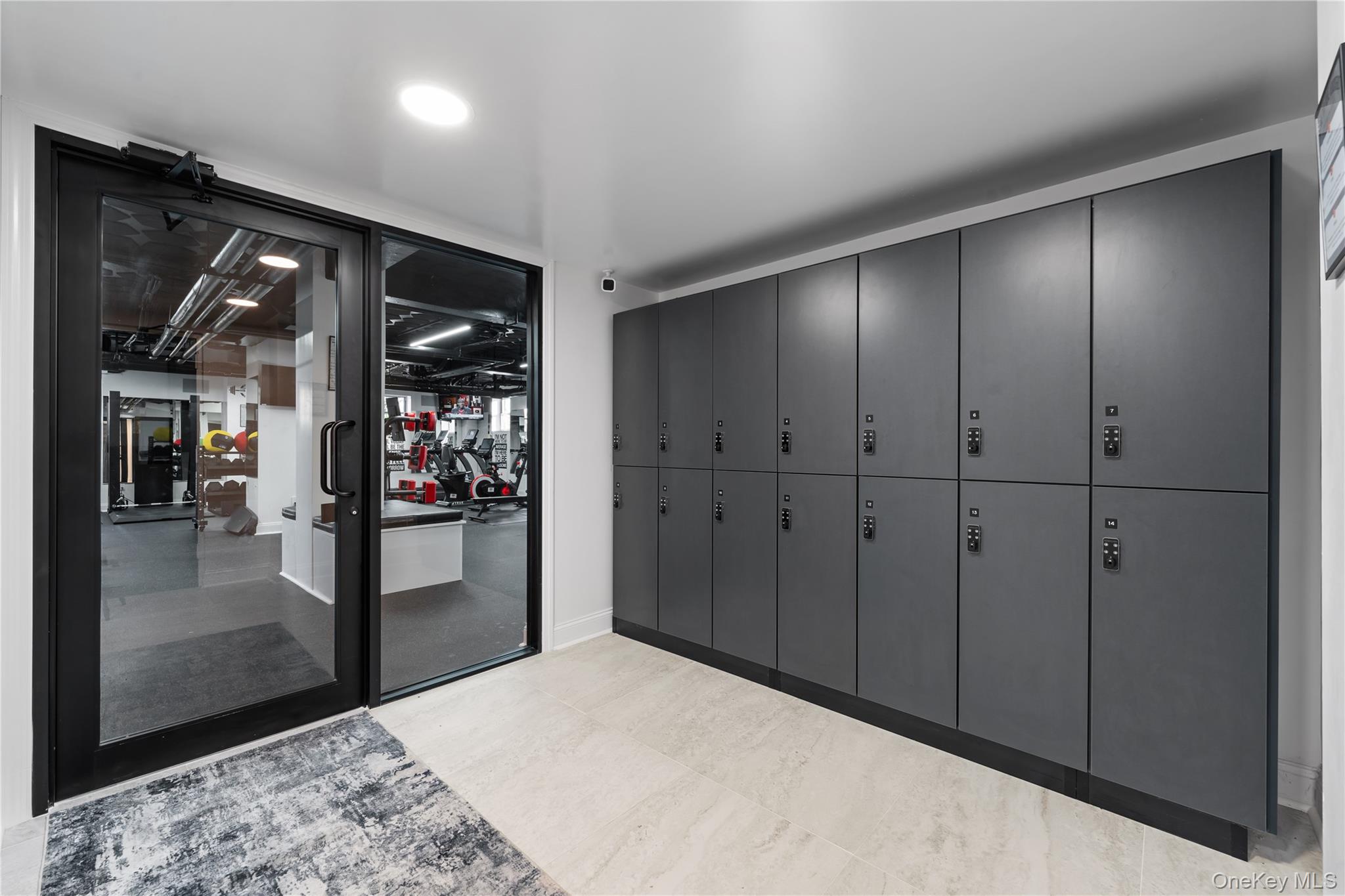 210 Pelham Road, Unit 5M New Rochelle, NY 10805 - Photo 12 of 26 a view of a hallway