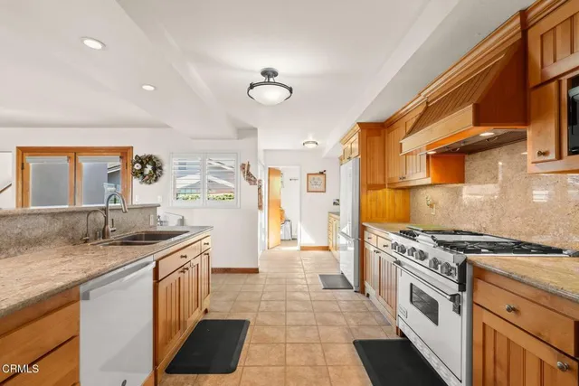 $1,565,000 | 505 Briarwood Terrace, Ventura, CA 93001