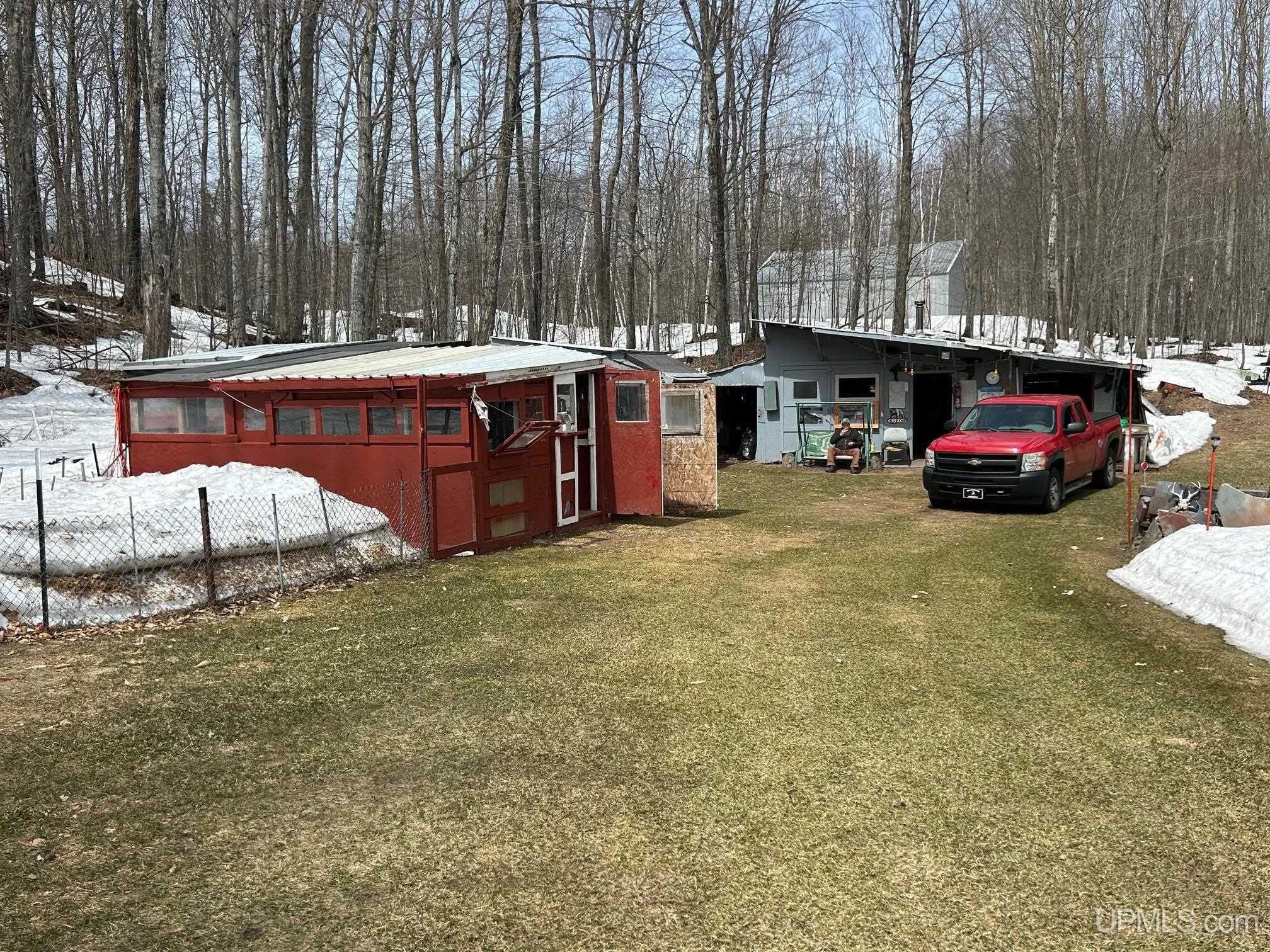 E9686 Miller Road Munising, MI 49862 - Photo 3 of 11 Gallery Image 3